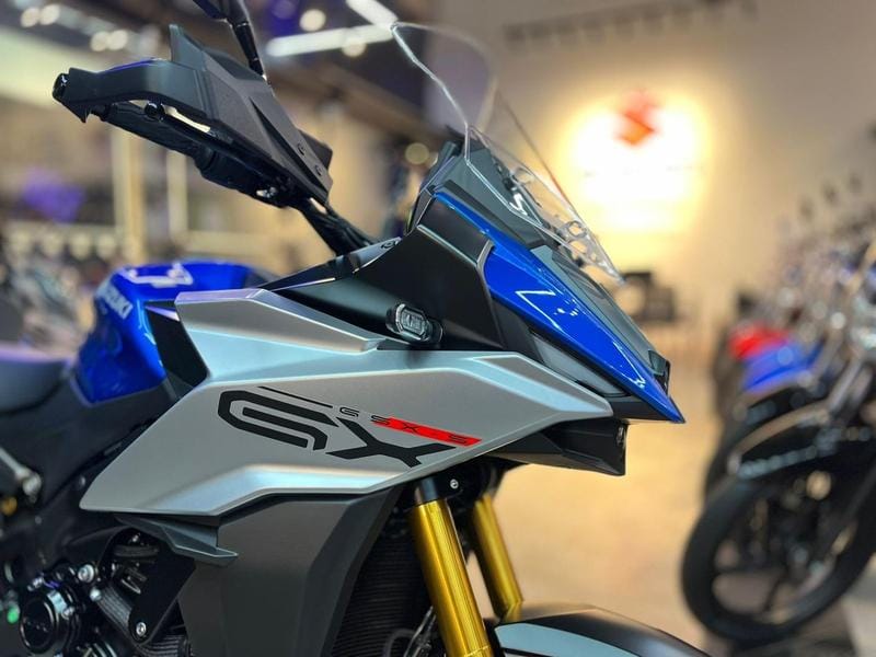 Suzuki GSX-S 1000 GX  na cor Azul em Curitiba / PR - 37885