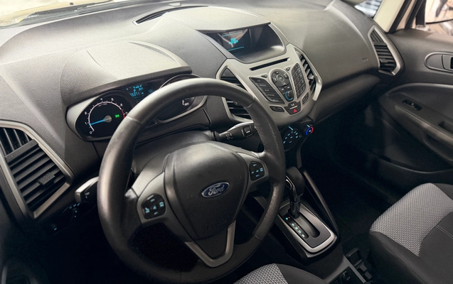 imagem-https://www.socarrao.com.br/sc-vehicle-images-prod/3789054/1789170586106-08108858-18fb-43fe-abd9-6713e50d0927.jpg