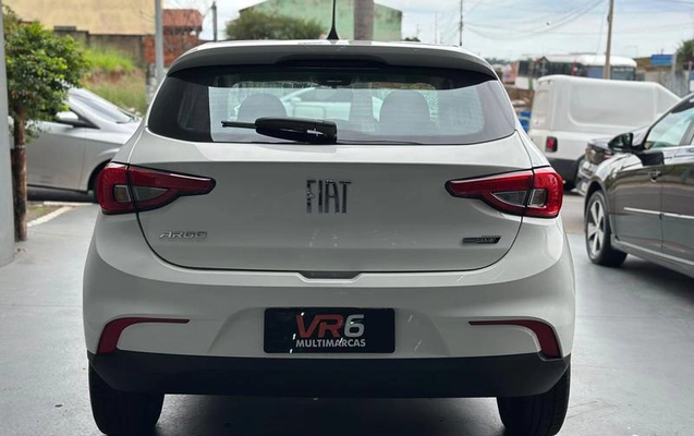 imagem-https://www.socarrao.com.br/sc-vehicle-images-prod/3789711/1790000739459-8451655_3_B_716ec56ffc.jpeg
