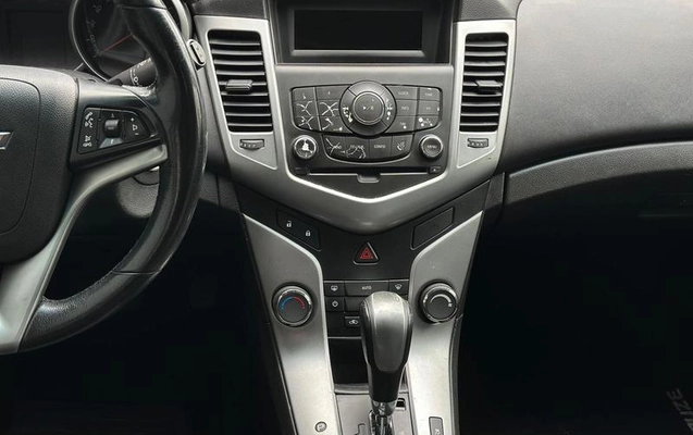 imagem-https://www.socarrao.com.br/sc-vehicle-images-prod/3789744/1790000744657-8466989_11_B_1bd6e2aedc.jpeg