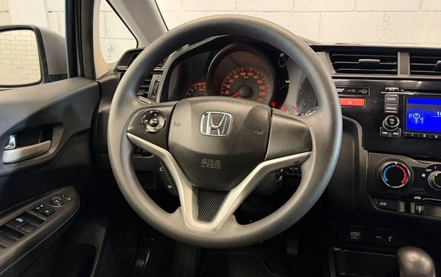 imagem-https://www.socarrao.com.br/sc-vehicle-images-prod/3790856/1789176071546-8346223_8_B_f199859fd7.jpeg