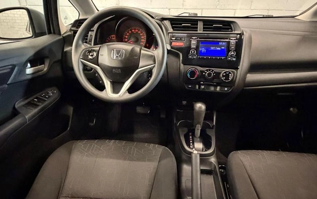 imagem-https://www.socarrao.com.br/sc-vehicle-images-prod/3790856/1789176071556-8346223_20_B_3555953f00.jpeg