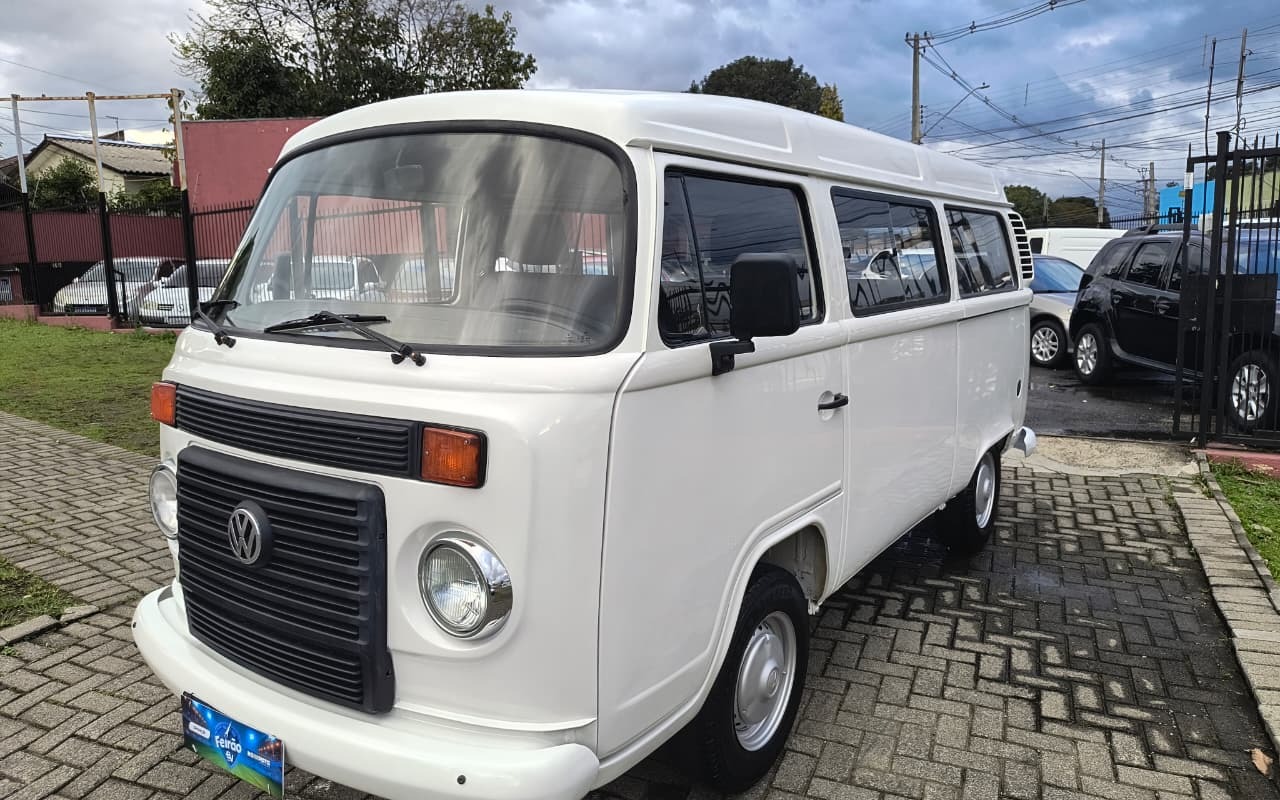 Volkswagen Kombi 2013 Branco — foto 1 de 3