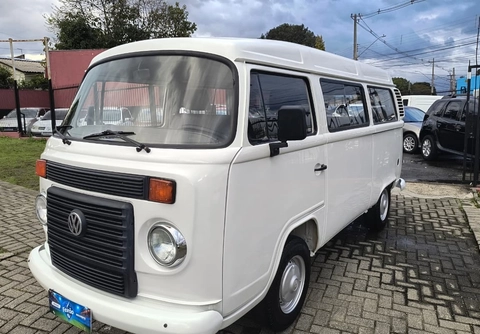 Volkswagen Kombi 2013 Branco — foto 1 de 3