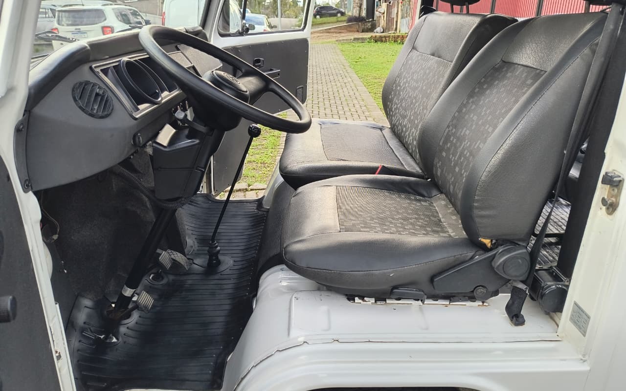 imagem-https://www.socarrao.com.br/sc-vehicle-images-prod/3791694/1789179053641-V2hhdHNBcHAgSW1hZ2UgMjAyNi0wOS0xMSBhdCAyMi40NC40NS5qcGVn.jpeg