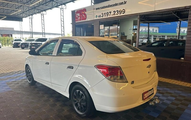 imagem-https://www.socarrao.com.br/sc-vehicle-images-prod/3793783/1789212347032-8396928_4_B_5dbe16025a.jpeg
