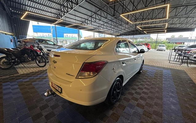 imagem-https://www.socarrao.com.br/sc-vehicle-images-prod/3793783/1789212347039-8396928_7_B_d246da9002.jpeg