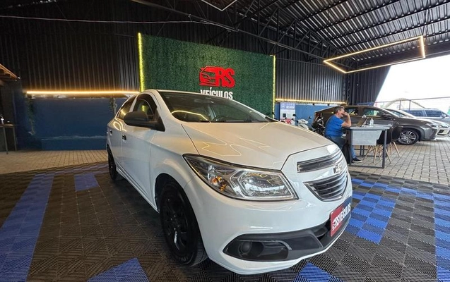 imagem-https://www.socarrao.com.br/sc-vehicle-images-prod/3793783/1789212347042-8396928_9_B_152b73f3e1.jpeg