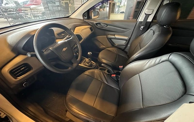 imagem-https://www.socarrao.com.br/sc-vehicle-images-prod/3793783/1789212347046-8396928_11_B_6b100b2905.jpeg