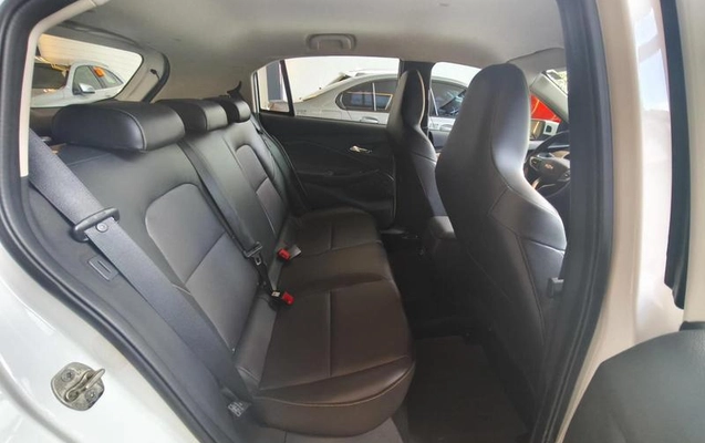 imagem-https://www.socarrao.com.br/sc-vehicle-images-prod/3793788/1789478532125-8106755_15_B_cfe276380d.jpeg