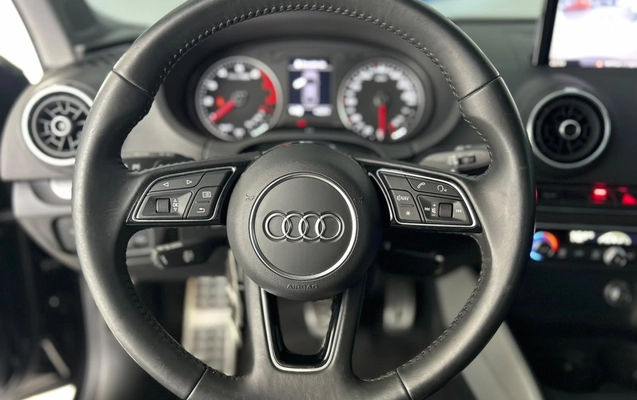 imagem-https://www.socarrao.com.br/sc-vehicle-images-prod/3793790/1789213070810-14_031815.jpg
