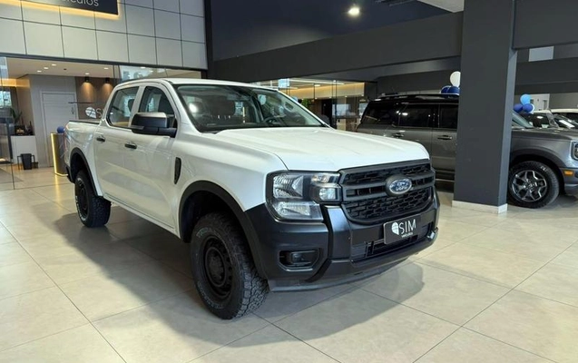 imagem-https://www.socarrao.com.br/sc-vehicle-images-prod/3793793/1789222192101-8469287_16_B_a354d068c8.jpeg