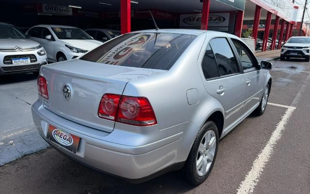 imagem-https://www.socarrao.com.br/sc-vehicle-images-prod/3793795/1789213351653-1789213005726.9.jpg