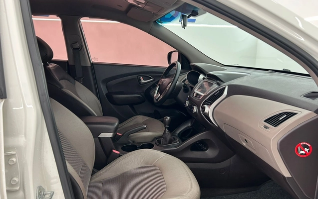 imagem-https://www.socarrao.com.br/sc-vehicle-images-prod/3793801/1789213428376-5_031254.jpg