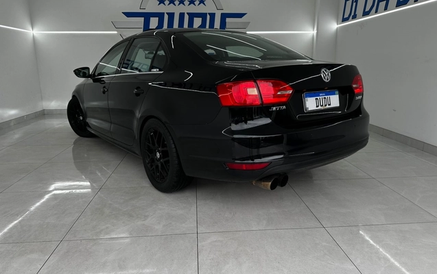 imagem-https://www.socarrao.com.br/sc-vehicle-images-prod/3793815/1789213434137-7_120902.jpg