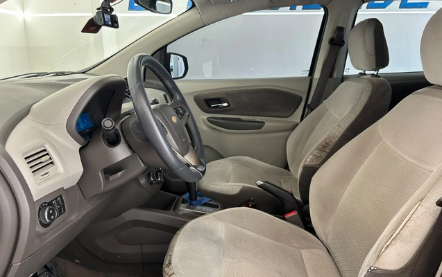 imagem-https://www.socarrao.com.br/sc-vehicle-images-prod/3793817/1789213434953-15_014751.jpg