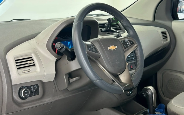 imagem-https://www.socarrao.com.br/sc-vehicle-images-prod/3793817/1789213434953-4_014751.jpg