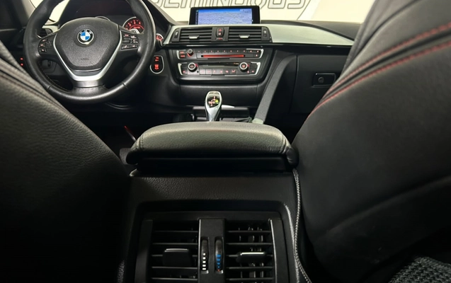 imagem-https://www.socarrao.com.br/sc-vehicle-images-prod/3793824/1789213438056-3_045549.jpg