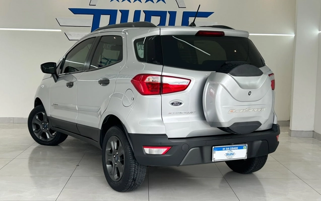imagem-https://www.socarrao.com.br/sc-vehicle-images-prod/3793839/1789213444847-2_052434.jpg