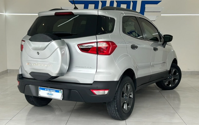 imagem-https://www.socarrao.com.br/sc-vehicle-images-prod/3793839/1789213444847-3_052434.jpg