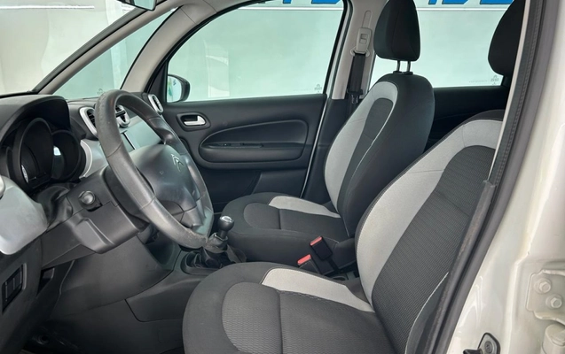 imagem-https://www.socarrao.com.br/sc-vehicle-images-prod/3793862/1789213455126-7_104238.jpg