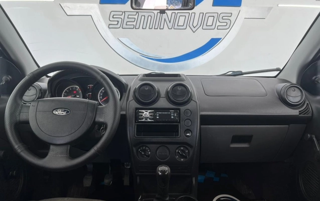 imagem-https://www.socarrao.com.br/sc-vehicle-images-prod/3793870/1789213458405-18_030448.jpg