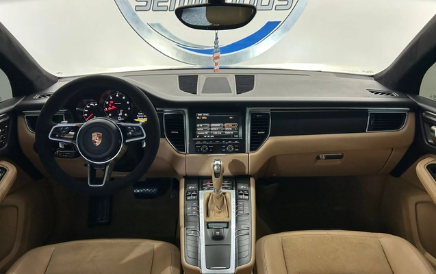 imagem-https://www.socarrao.com.br/sc-vehicle-images-prod/3793877/1789213461958-8_081914.jpg