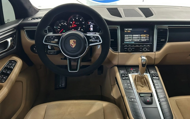 imagem-https://www.socarrao.com.br/sc-vehicle-images-prod/3793877/1789213461970-11_081914.jpg