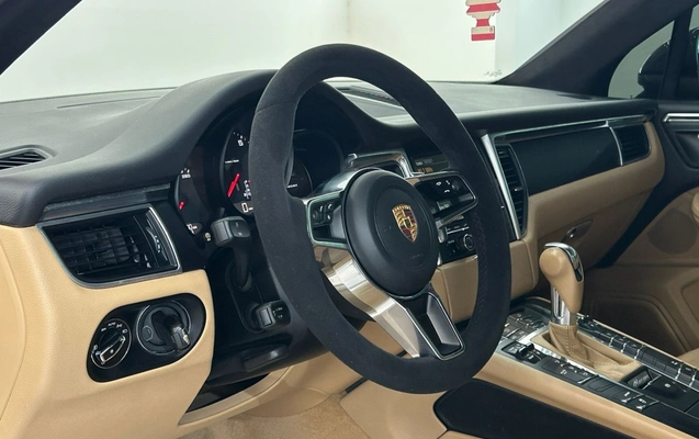 imagem-https://www.socarrao.com.br/sc-vehicle-images-prod/3793877/1789213461975-12_081914.jpg