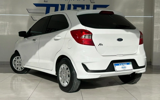 imagem-https://www.socarrao.com.br/sc-vehicle-images-prod/3793890/1789213468116-4_033241.jpg