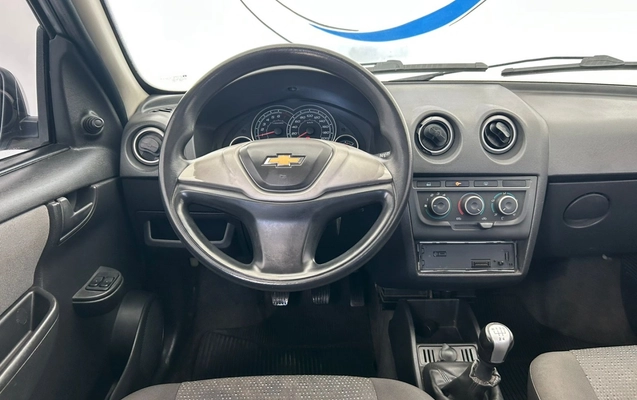 imagem-https://www.socarrao.com.br/sc-vehicle-images-prod/3793894/1789213469921-7_023705.jpg