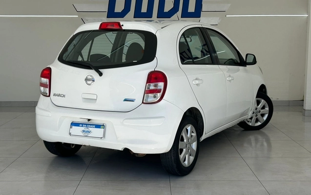 imagem-https://www.socarrao.com.br/sc-vehicle-images-prod/3793900/1789213472430-6_024618.jpg