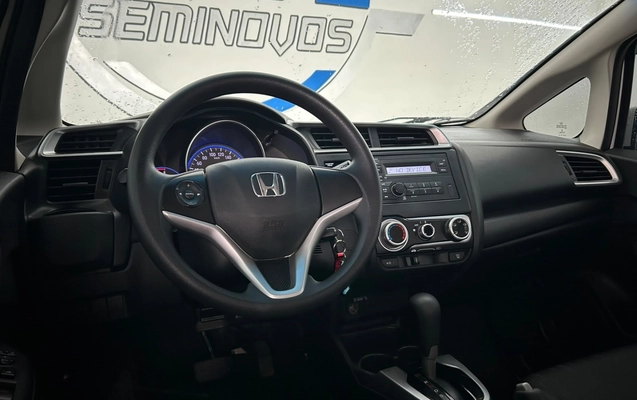 imagem-https://www.socarrao.com.br/sc-vehicle-images-prod/3793905/1789213475656-8_122049.jpg