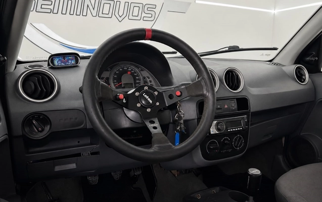 imagem-https://www.socarrao.com.br/sc-vehicle-images-prod/3793924/1789213484056-9_124226.jpg