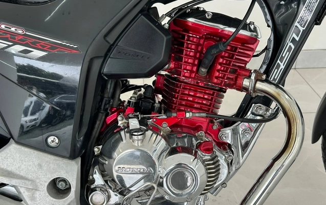 imagem-https://www.socarrao.com.br/sc-vehicle-images-prod/3793929/1789213485973-6_024354.jpg