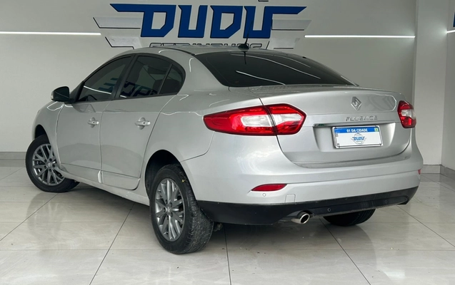 imagem-https://www.socarrao.com.br/sc-vehicle-images-prod/3793931/1789213487042-8_102218.jpg
