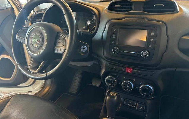 imagem-https://www.socarrao.com.br/sc-vehicle-images-prod/3793972/1789214437568-8447338_11_B_0df8d6515a.jpeg