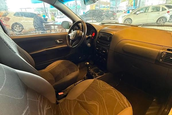 imagem-https://www.socarrao.com.br/sc-vehicle-images-prod/3793973/1789214357098-8446497_8_B_3889aaa134.jpeg