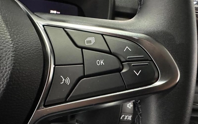 imagem-https://www.socarrao.com.br/sc-vehicle-images-prod/3793980/1789214513240-8466663_17_B_1635196585.jpeg