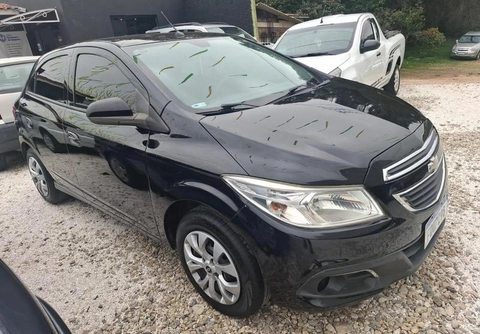 Chevrolet Onix 2014 Preto — foto 1 de 3