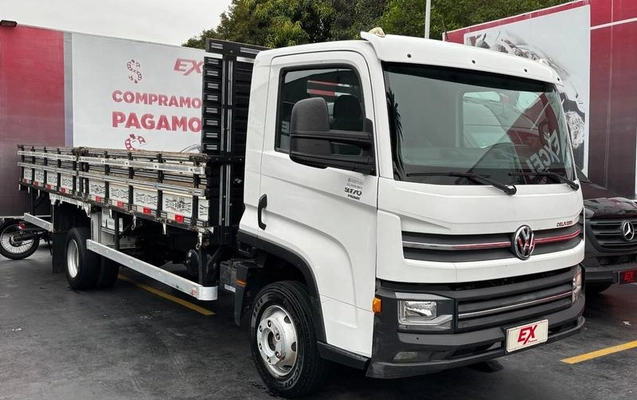 imagem-https://www.socarrao.com.br/sc-vehicle-images-prod/3793994/1789215134666-8208147_13_B_0a4ae568cf.jpeg