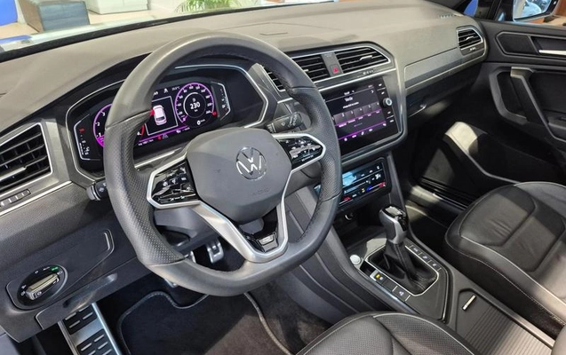 imagem-https://www.socarrao.com.br/sc-vehicle-images-prod/3793998/1789215598129-8146987_9_B_89c8e4d003.jpeg