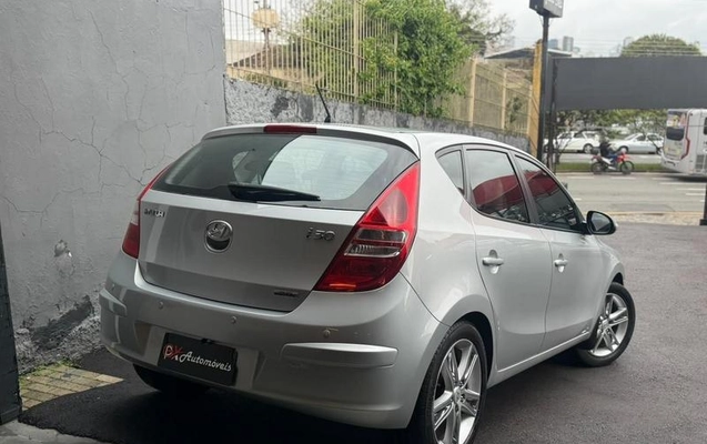 imagem-https://www.socarrao.com.br/sc-vehicle-images-prod/3794035/1789671936274-8428276_4_B_69c752199f.jpeg