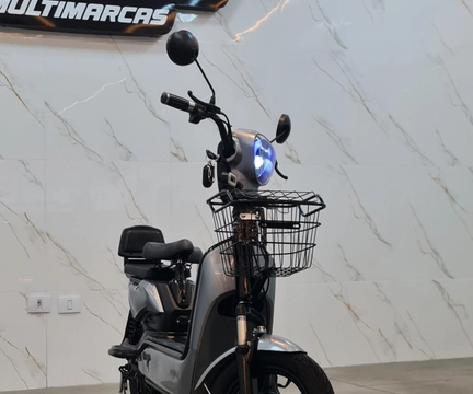 Watts W125 3000W (Elétrica) 2025 Cinza — foto 1 de 3
