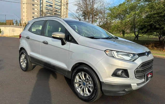 imagem-https://www.socarrao.com.br/sc-vehicle-images-prod/3794040/1789216447856-919be31629d8468ab1fad97618a3ae70_1789212602019.jpg