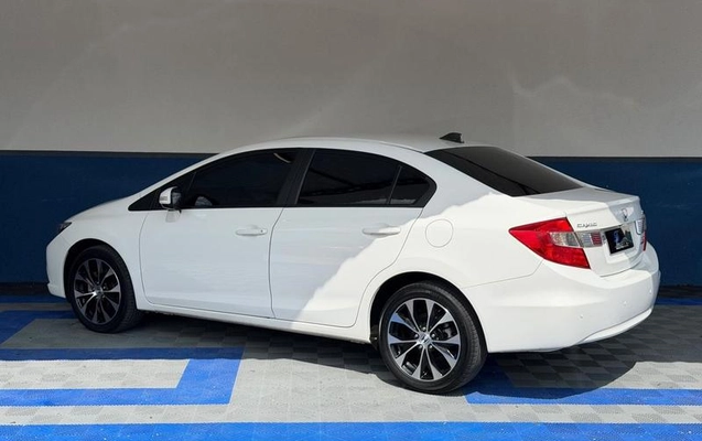 imagem-https://www.socarrao.com.br/sc-vehicle-images-prod/3794080/1789657160825-8470549_3_B_465a8f9722.jpeg