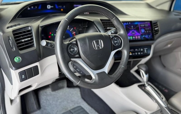 imagem-https://www.socarrao.com.br/sc-vehicle-images-prod/3794080/1789657160833-8470549_9_B_574448786f.jpeg