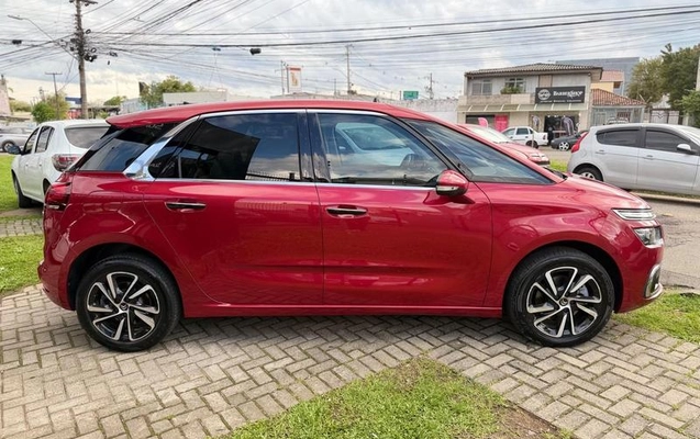 imagem-https://www.socarrao.com.br/sc-vehicle-images-prod/3794087/1791314400399-8430129_3_B_4065f2c2f6.jpeg