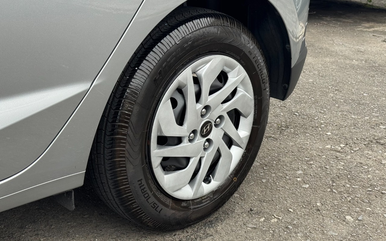 imagem-https://www.socarrao.com.br/sc-vehicle-images-prod/3794094/1789217844395-SU1HXzUyMDEuanBlZw.jpeg