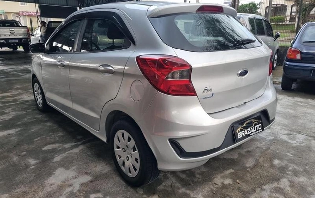 imagem-https://www.socarrao.com.br/sc-vehicle-images-prod/3794104/1789218114517-8416017_4_B_1d198b3ac4.jpeg